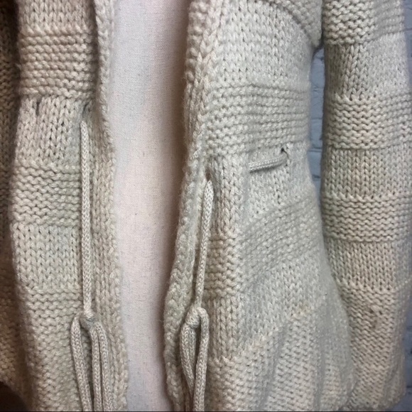 BGBCMaxAzria Sweater Jacket - Picture 2 of 4